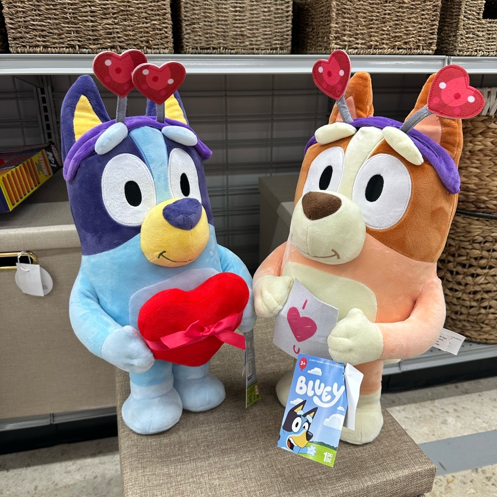 Valentine’s Day Bluey and Bingo Plush Duo Greeters